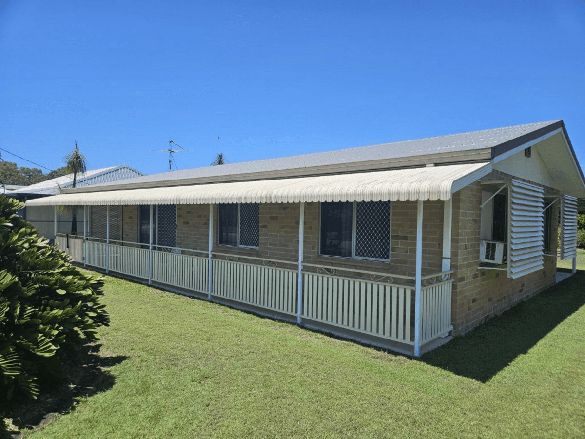 8 Herring Street, Taylors Beach, QLD 4850