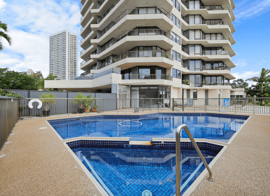 30/3-5  Admiralty Drive, SURFERS PARADISE, QLD 4217