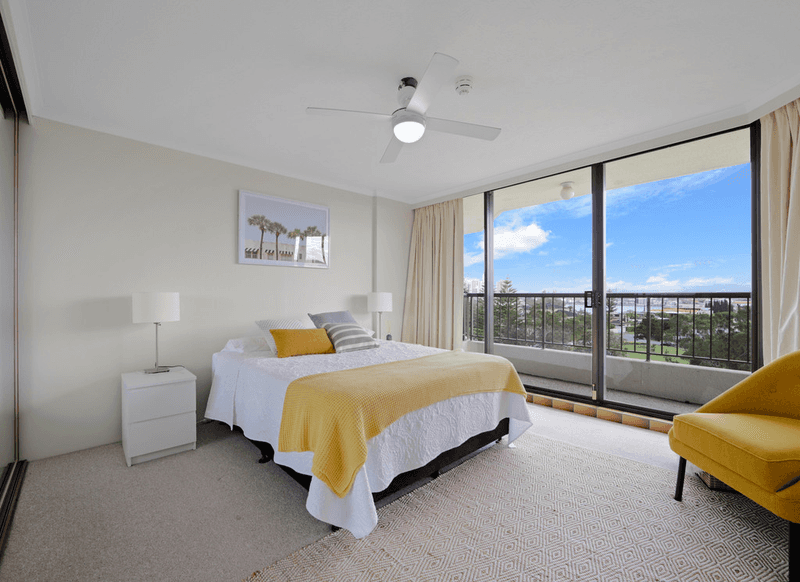 30/3-5  Admiralty Drive, SURFERS PARADISE, QLD 4217