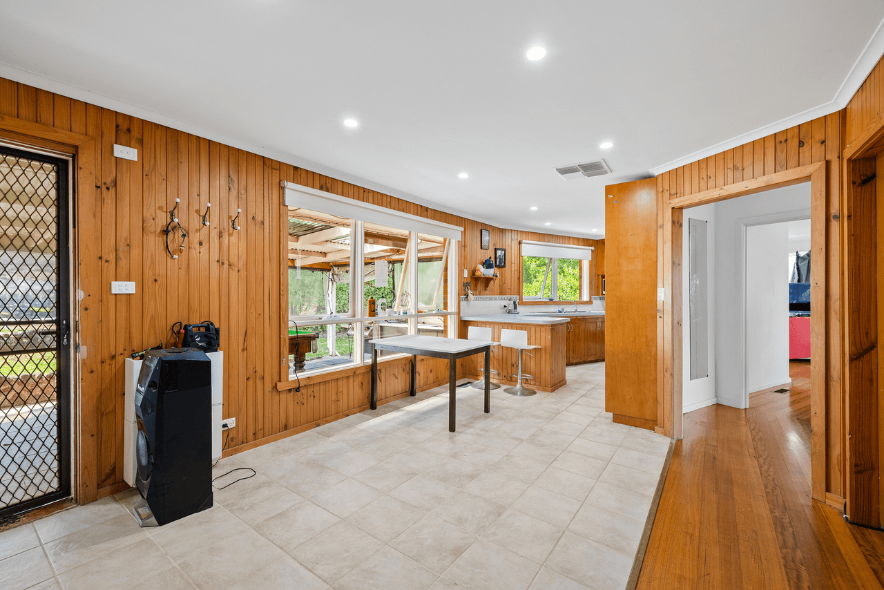 76 Lusher Road, CROYDON, VIC 3136