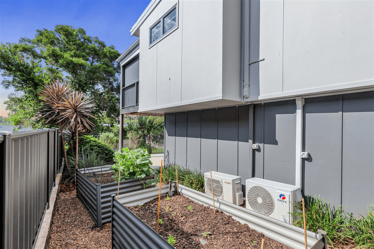 53 Caesar Road, FERNY HILLS, QLD 4055