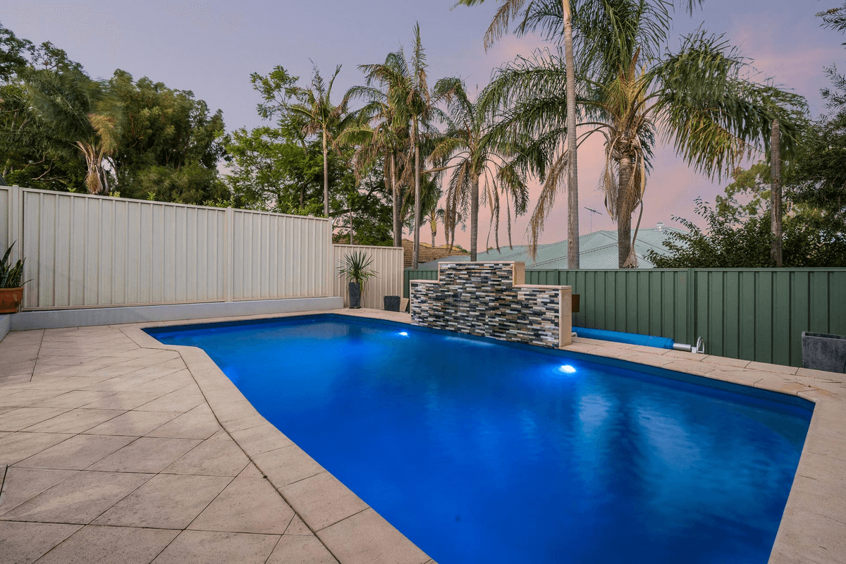 12 McCallum Crescent, Ardross, WA 6153