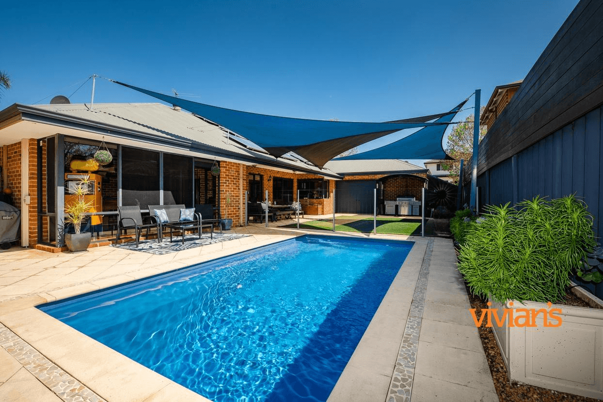 30 Samphire Road, CANNING VALE, WA 6155