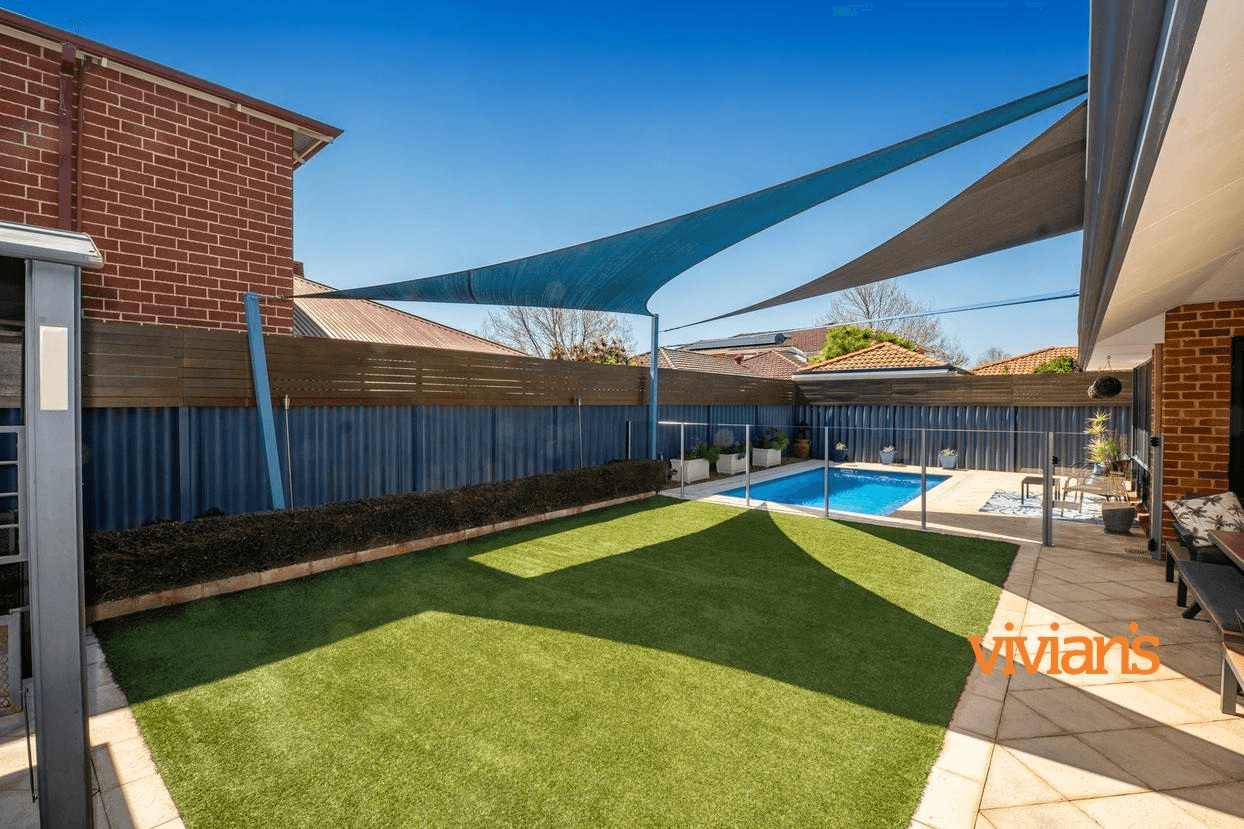 30 Samphire Road, CANNING VALE, WA 6155