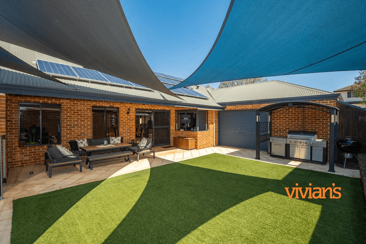 30 Samphire Road, CANNING VALE, WA 6155