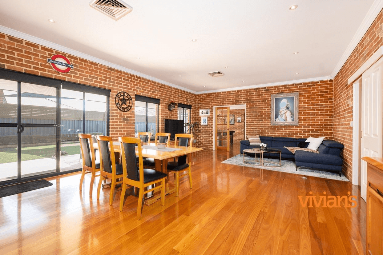 30 Samphire Road, CANNING VALE, WA 6155