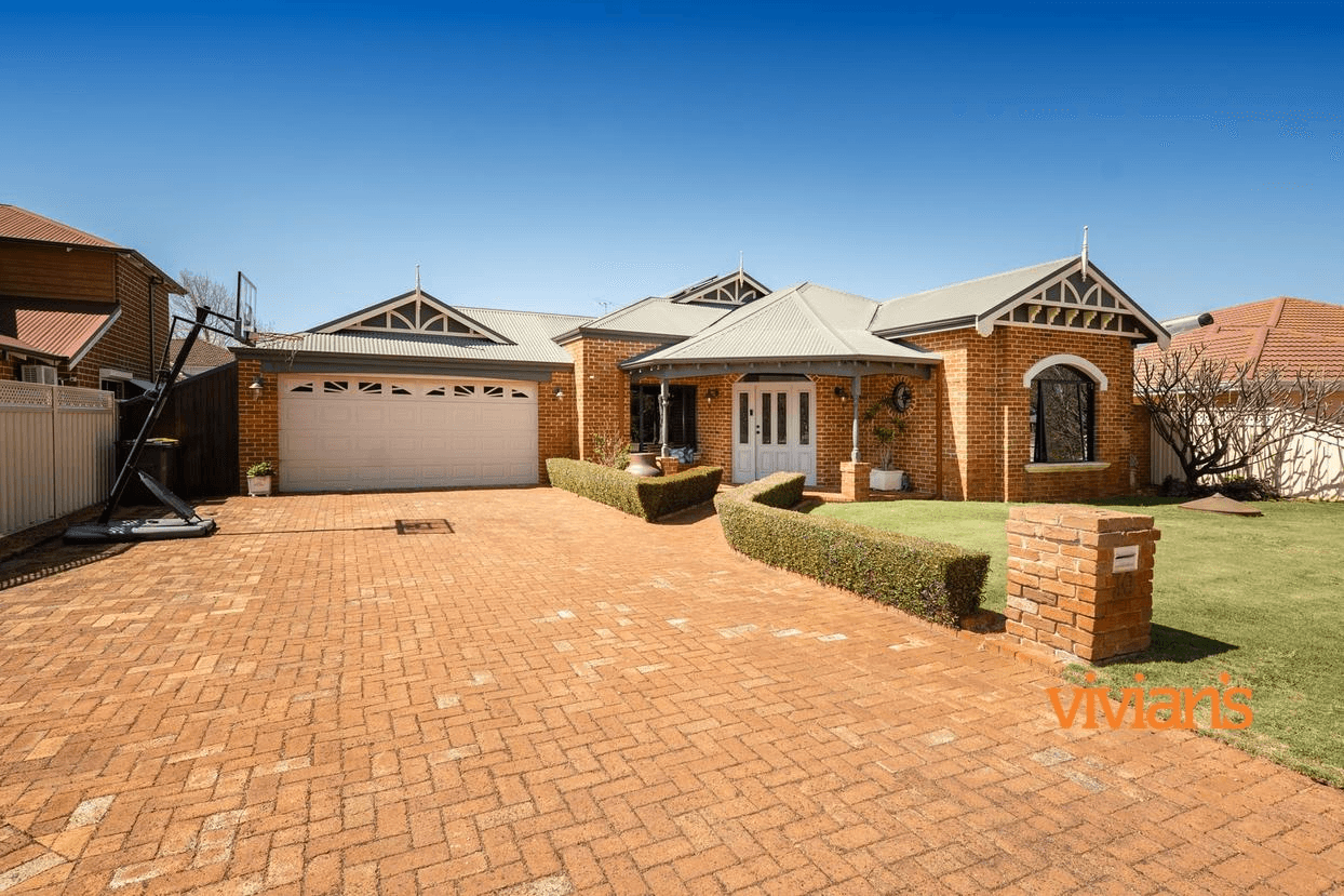 30 Samphire Road, CANNING VALE, WA 6155