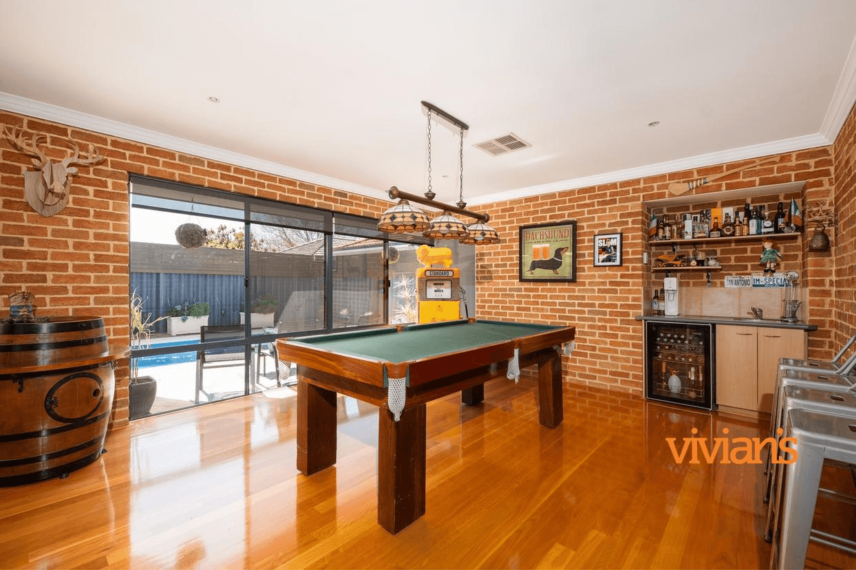 30 Samphire Road, CANNING VALE, WA 6155