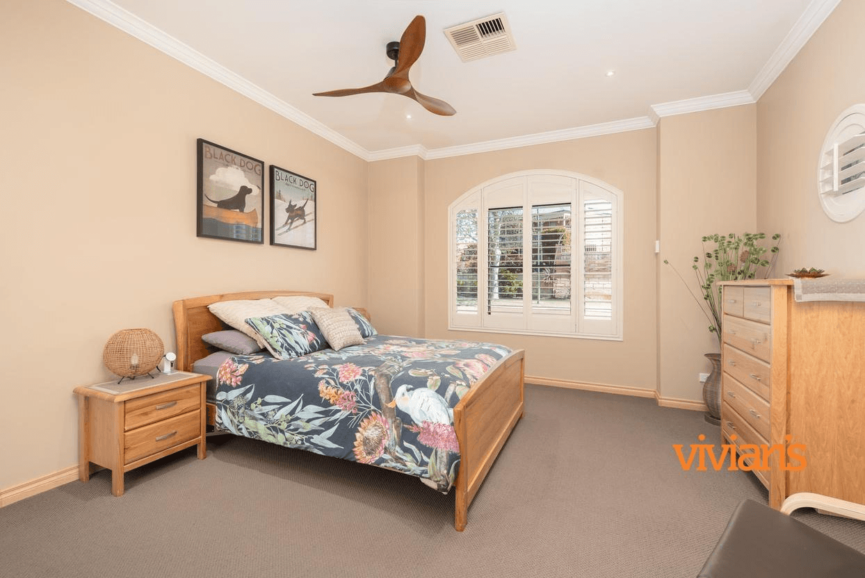 30 Samphire Road, CANNING VALE, WA 6155