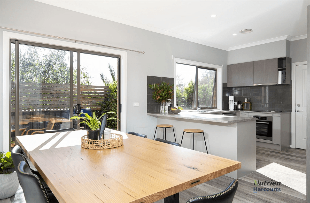 2/27 Abeckett Street, YEA, VIC 3717