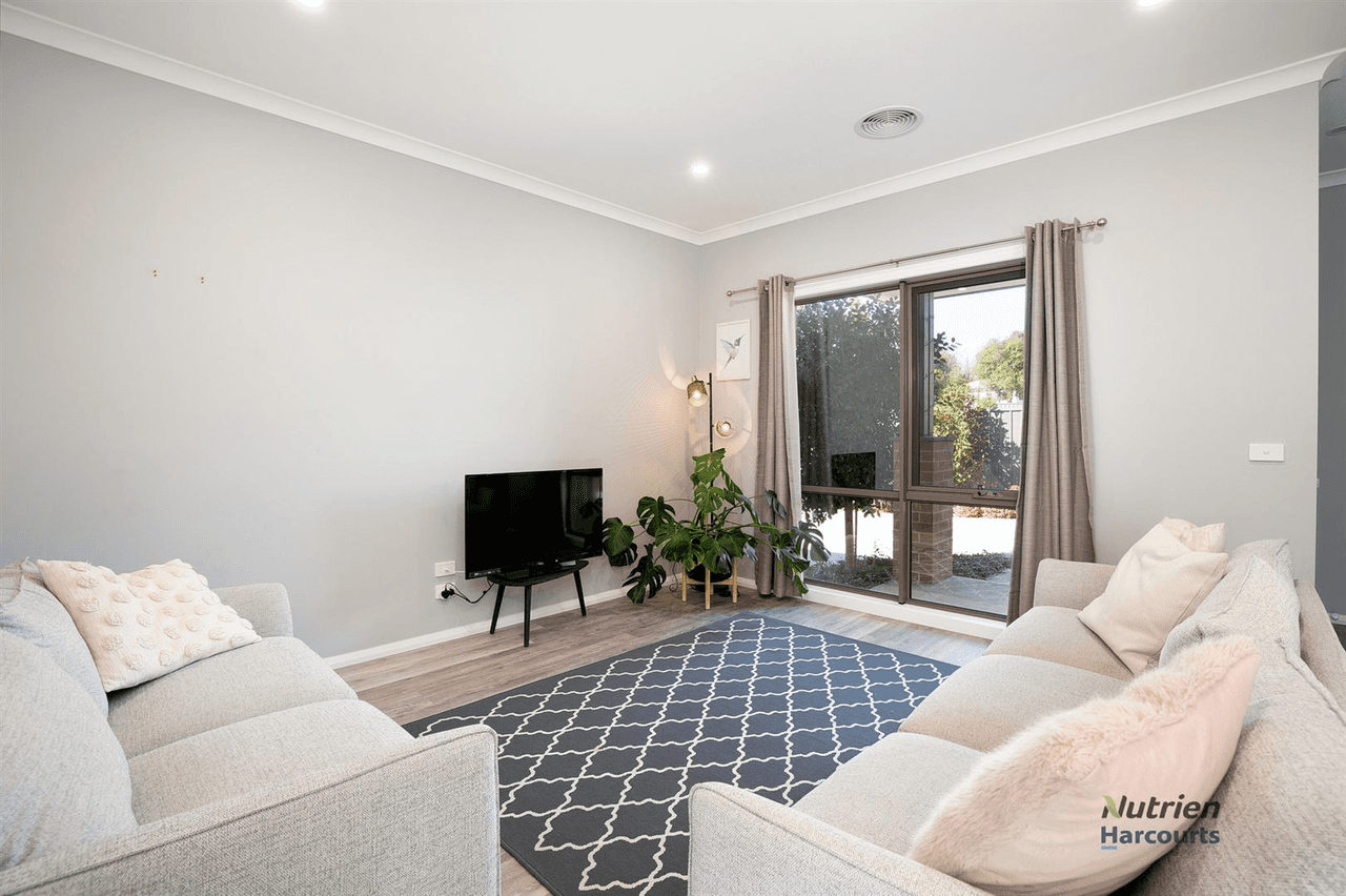 2/27 Abeckett Street, YEA, VIC 3717