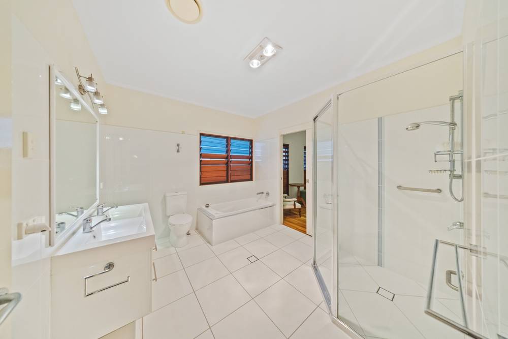 48 Toolara Road, TIN CAN BAY, QLD 4580