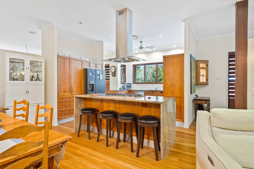 48 Toolara Road, TIN CAN BAY, QLD 4580