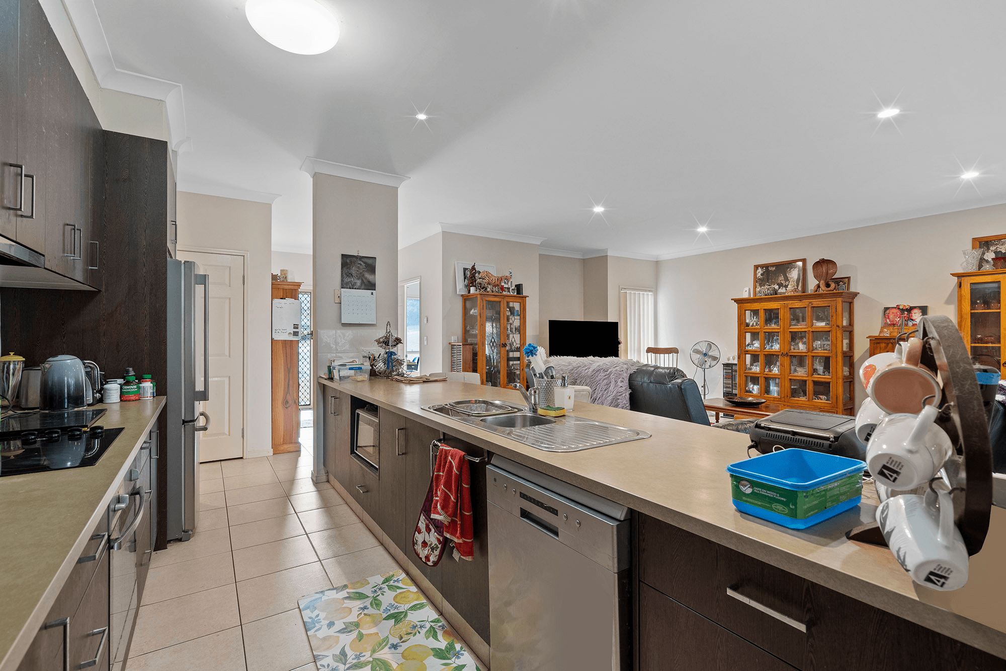 16 Wendy Court, UPPER COOMERA, QLD 4209