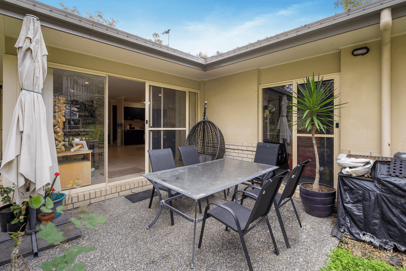 16 Wendy Court, UPPER COOMERA, QLD 4209