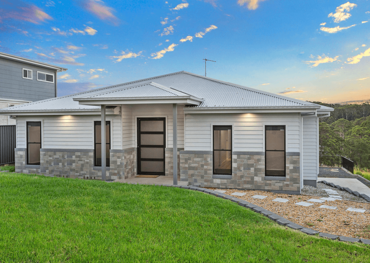 30 Eastern Valley Way, TALLWOODS VILLAGE, NSW 2430