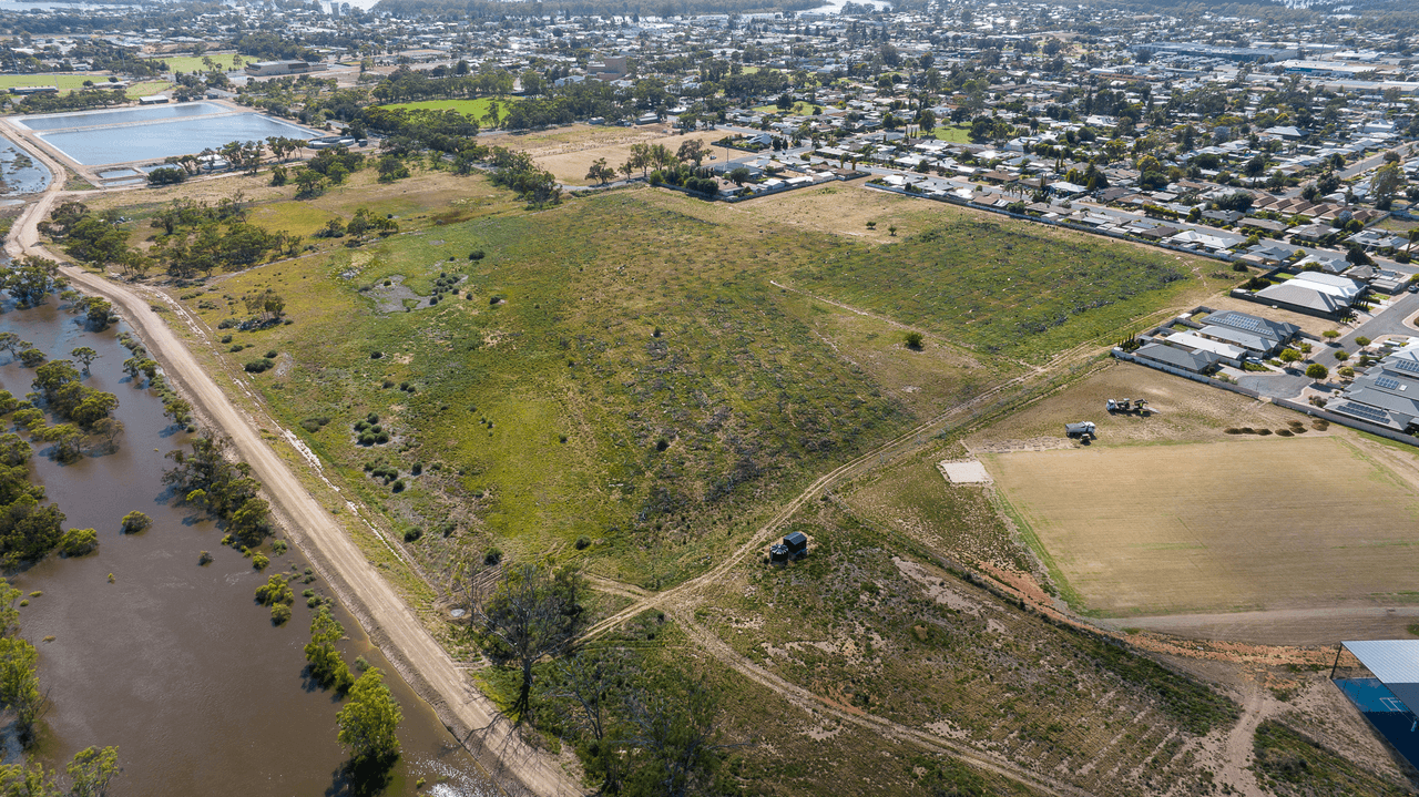 Lot 2 & 112 Twentieth Street, RENMARK, SA 5341