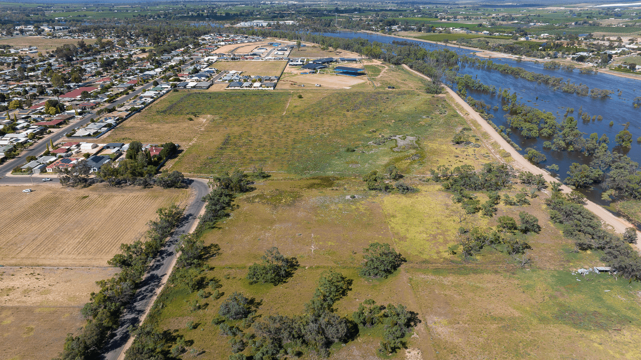 Lot 2 & 112 Twentieth Street, RENMARK, SA 5341