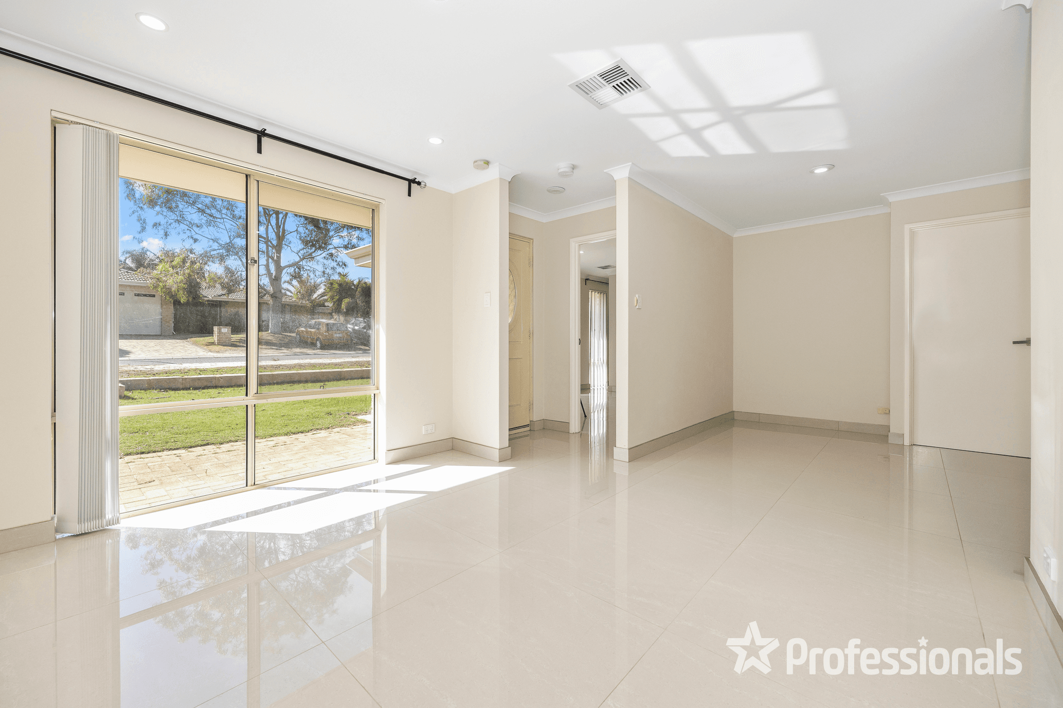 3 Pleasant Mews, MARANGAROO, WA 6064