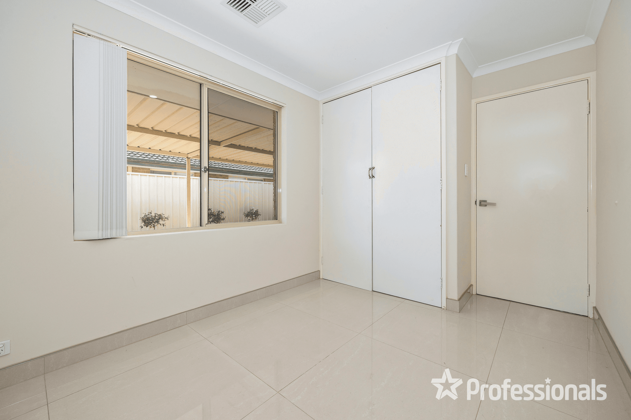 3 Pleasant Mews, MARANGAROO, WA 6064