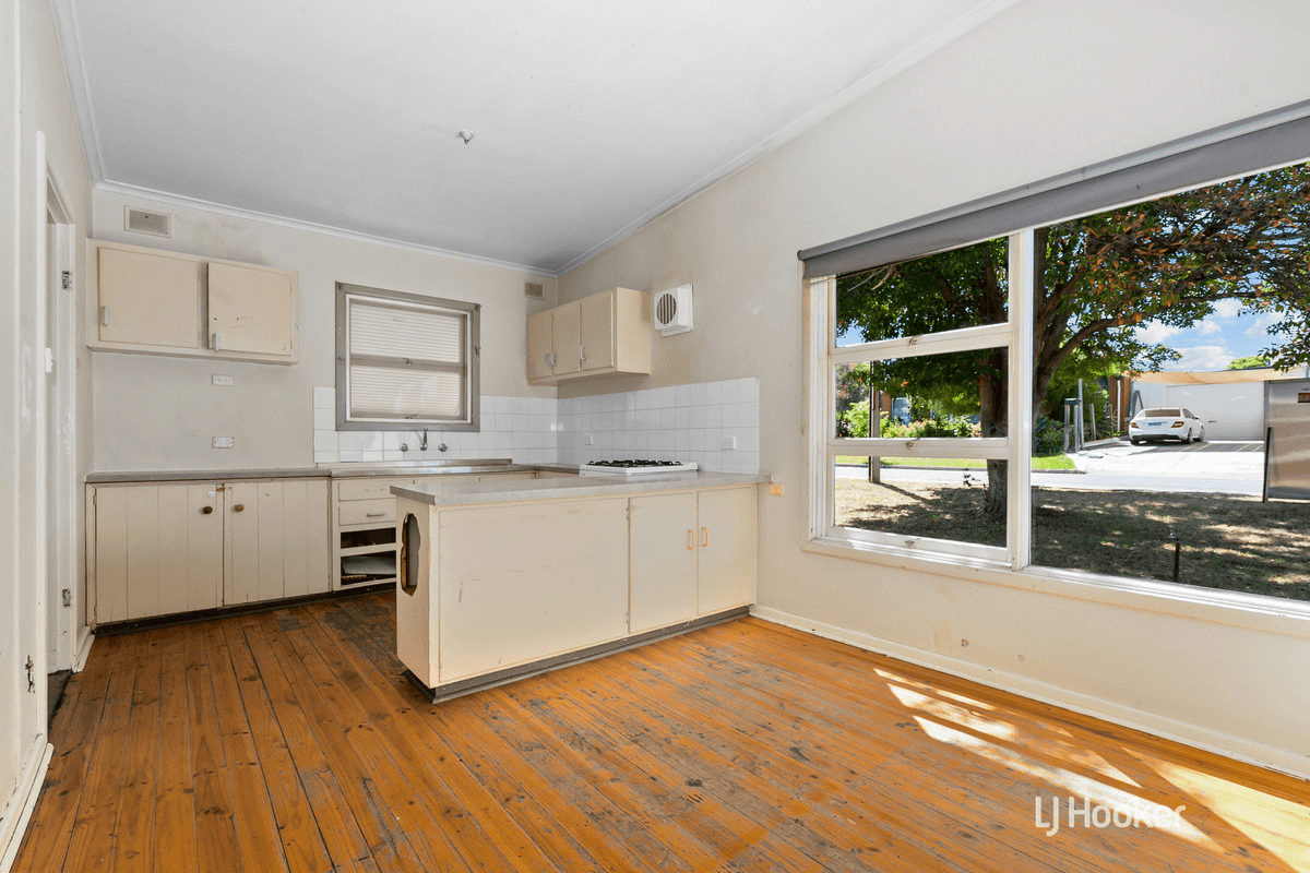 10 Vitana Avenue, INGLE FARM, SA 5098