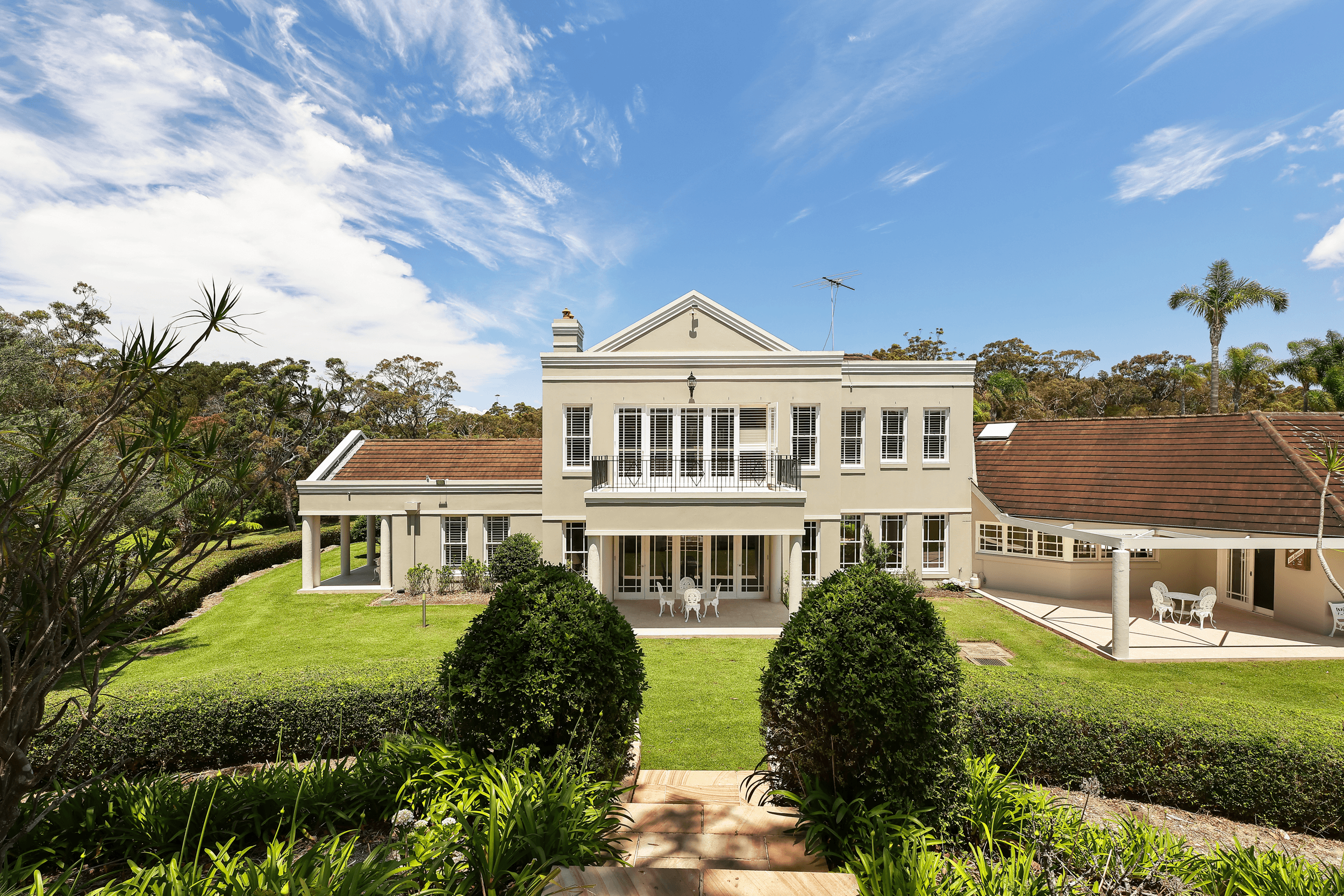 5 & 5A Gilwinga Drive, BAYVIEW, NSW 2104