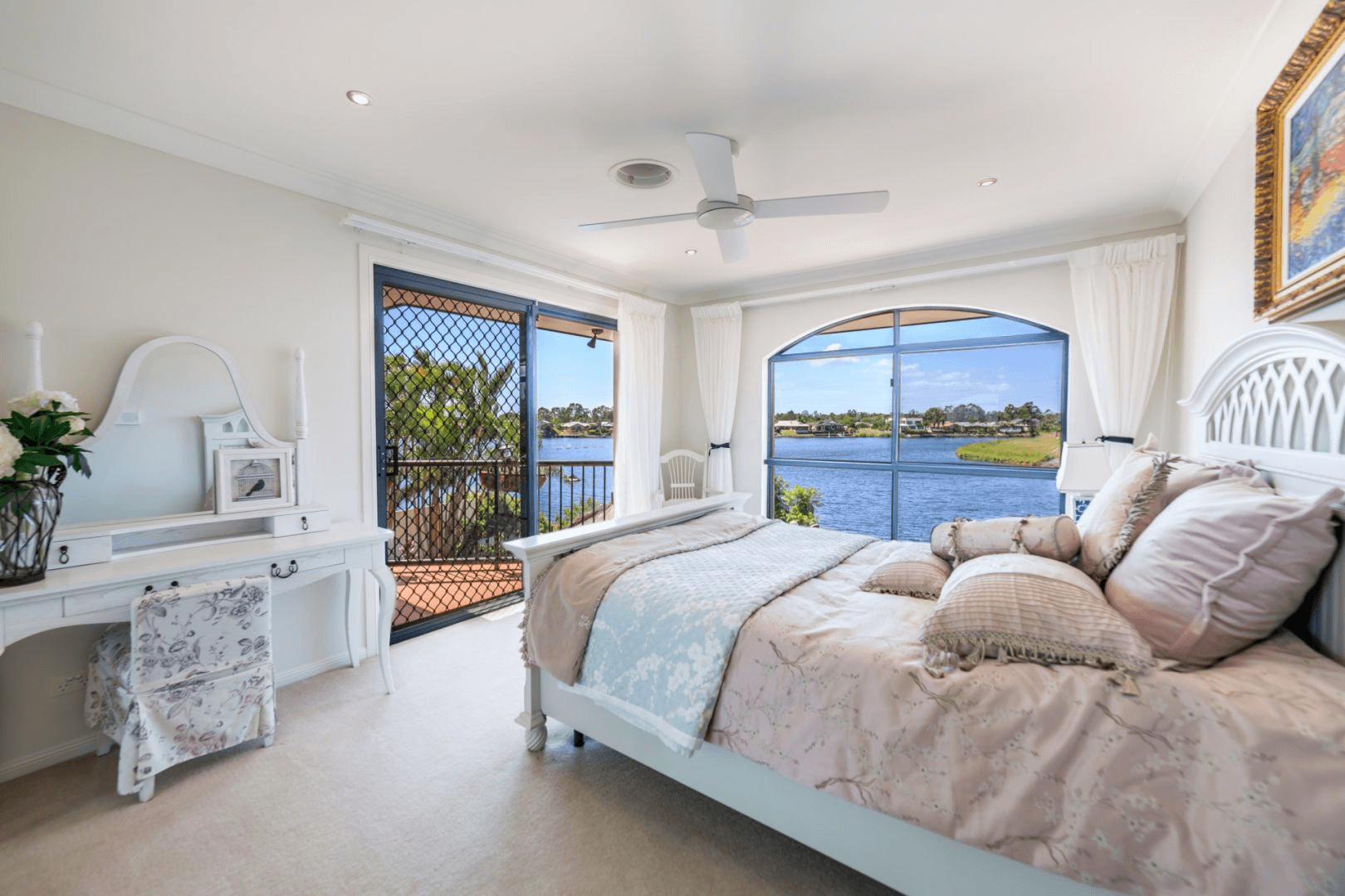 28 Clear Water Bay Avenue, Clear Island Waters, QLD 4226