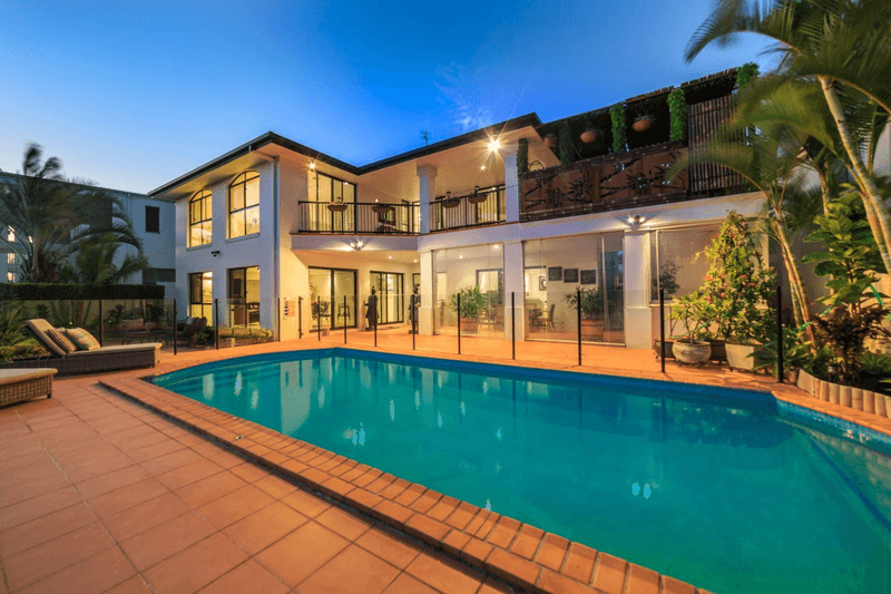 28 Clear Water Bay Avenue, Clear Island Waters, QLD 4226