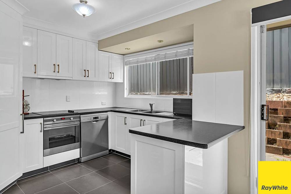 24 Begonia Street, BROWNS PLAINS, QLD 4118