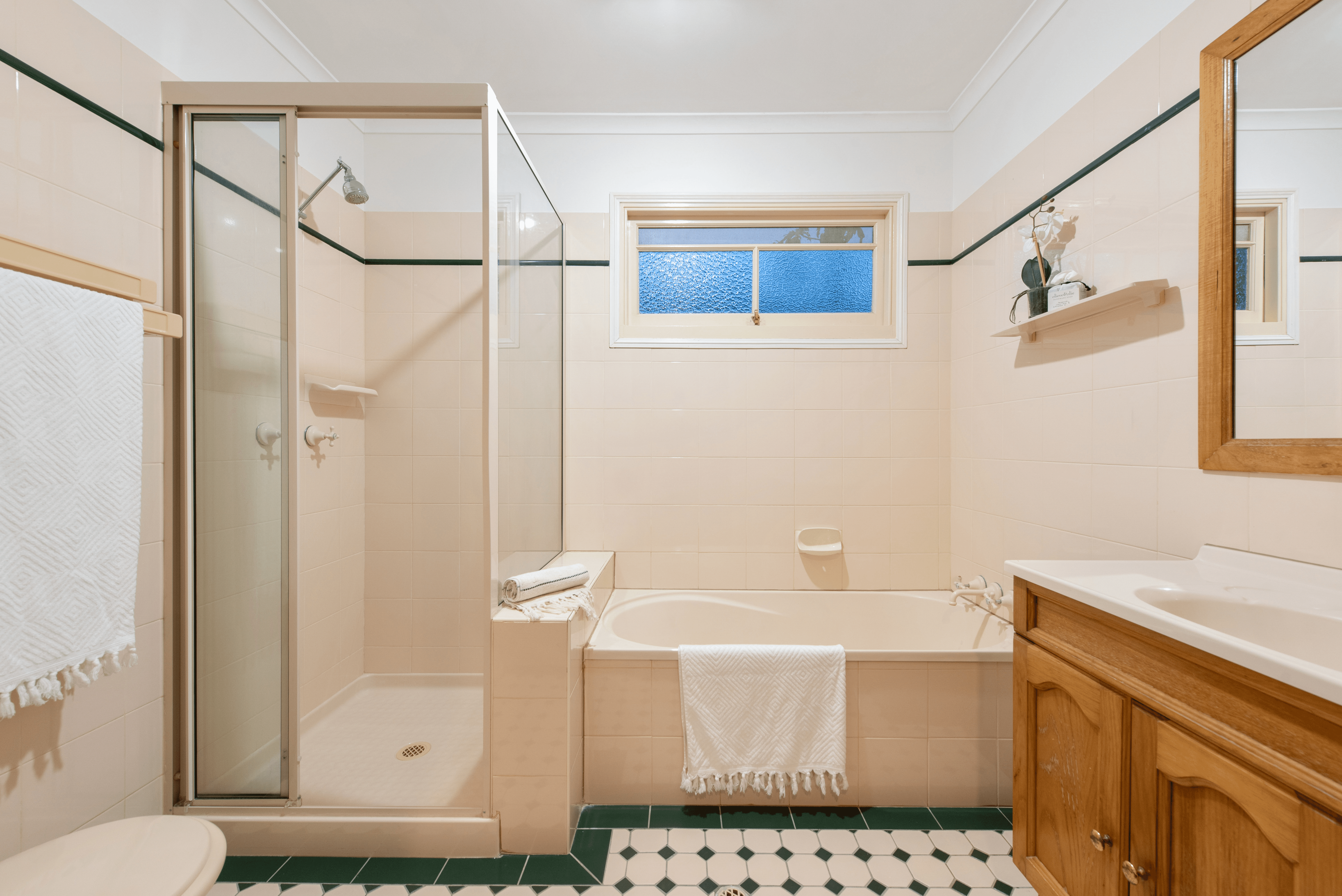 17 Weemala Street, THE GAP, QLD 4061