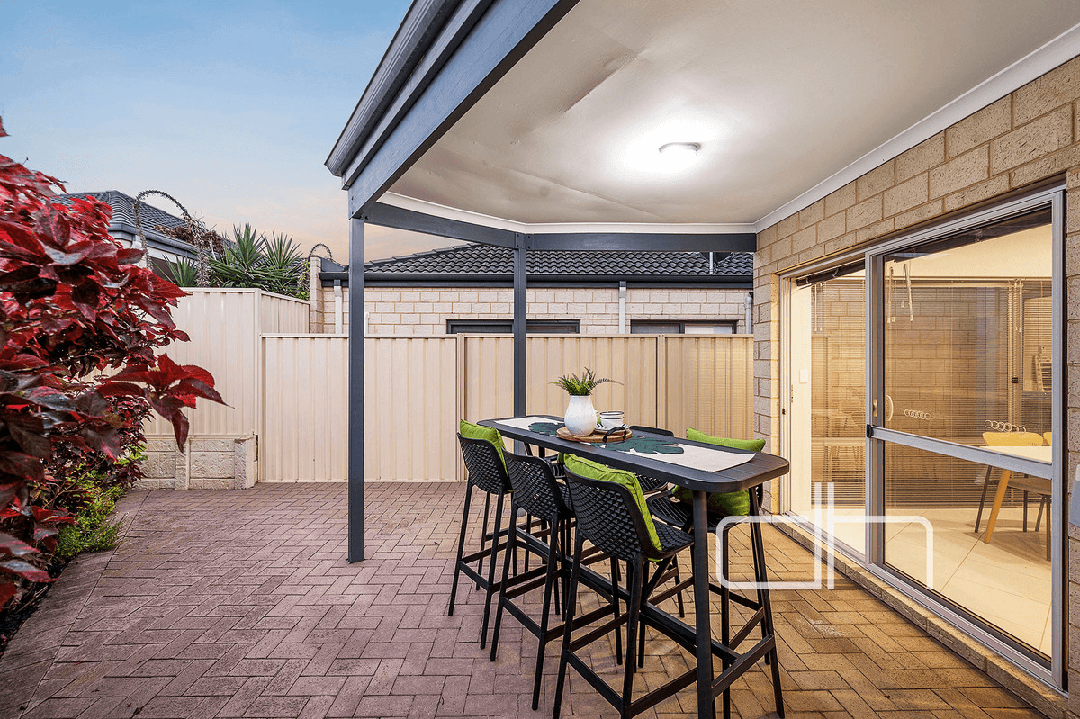 4/1 Esmerelda Pass, Darch, WA 6065