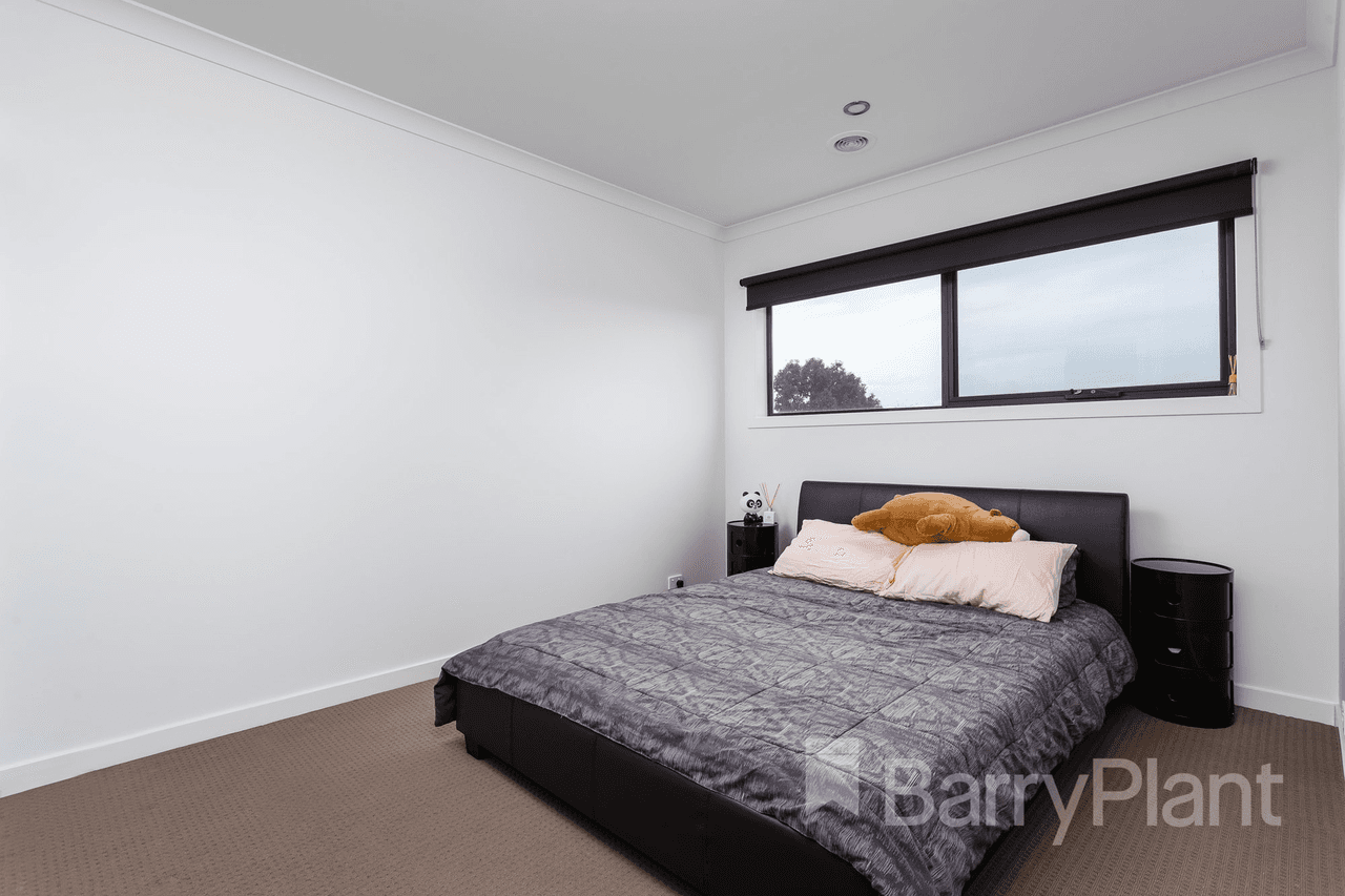 22 Lenox Walk, Point Cook, VIC 3030