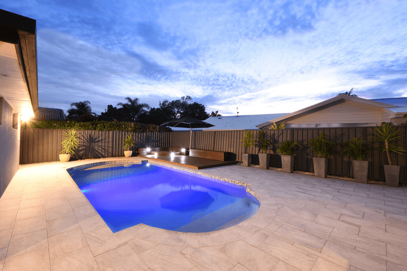 3 Avocet Avenue, BURLEIGH WATERS, QLD 4220