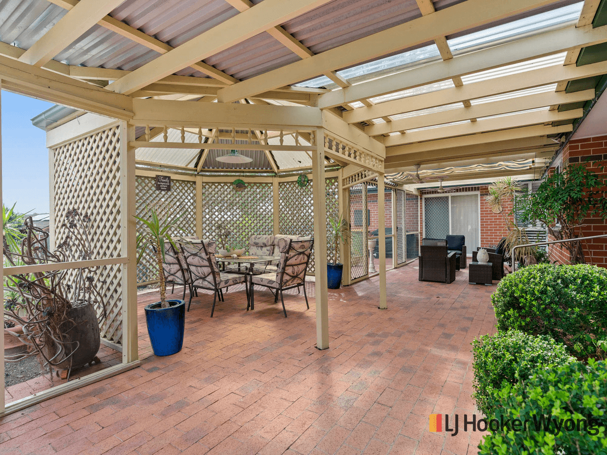 10 Fishburn Crescent, Watanobbi, NSW 2259