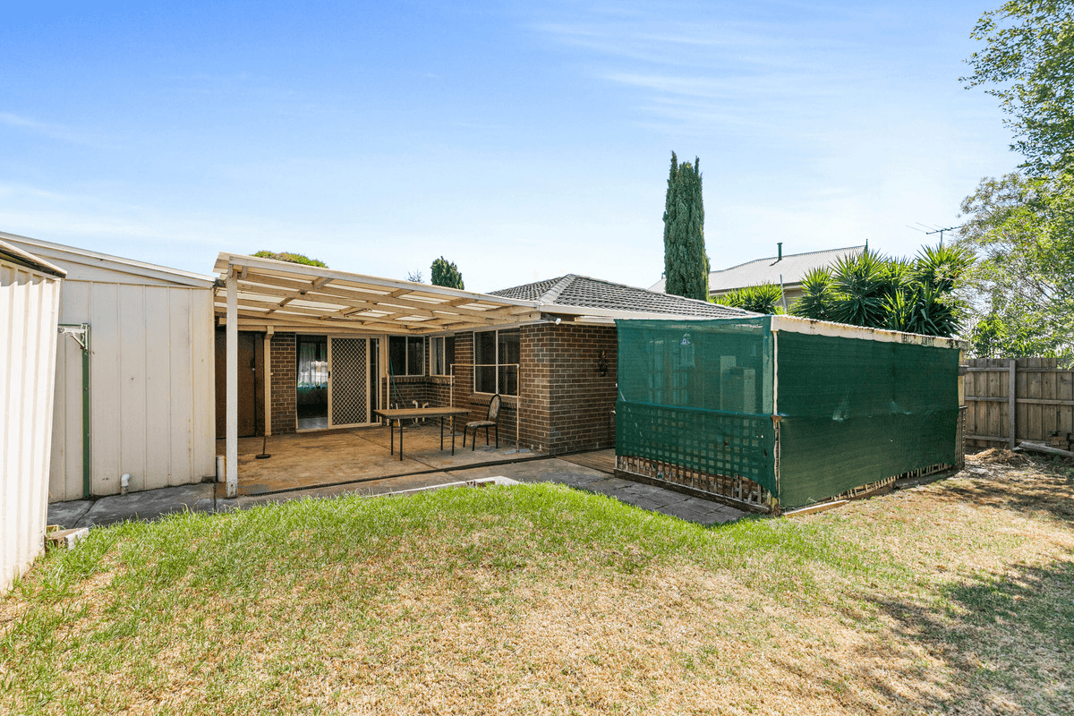 24 Kerrison Avenue, St Albans, VIC 3021