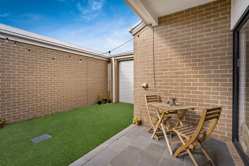 192 Wheelers Park Drive, CRANBOURNE NORTH, VIC 3977