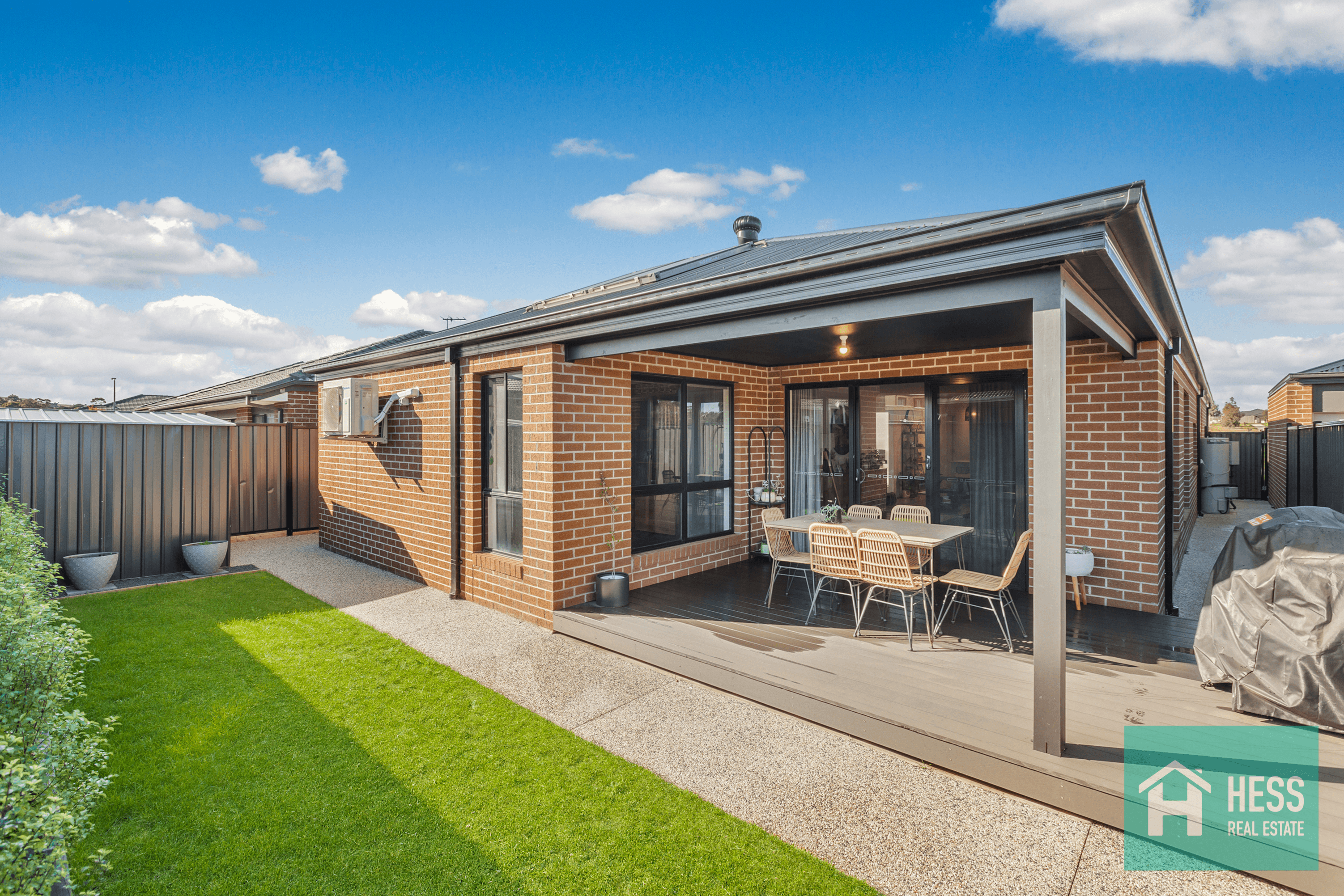 18 Rosella Way, WALLAN, VIC 3756