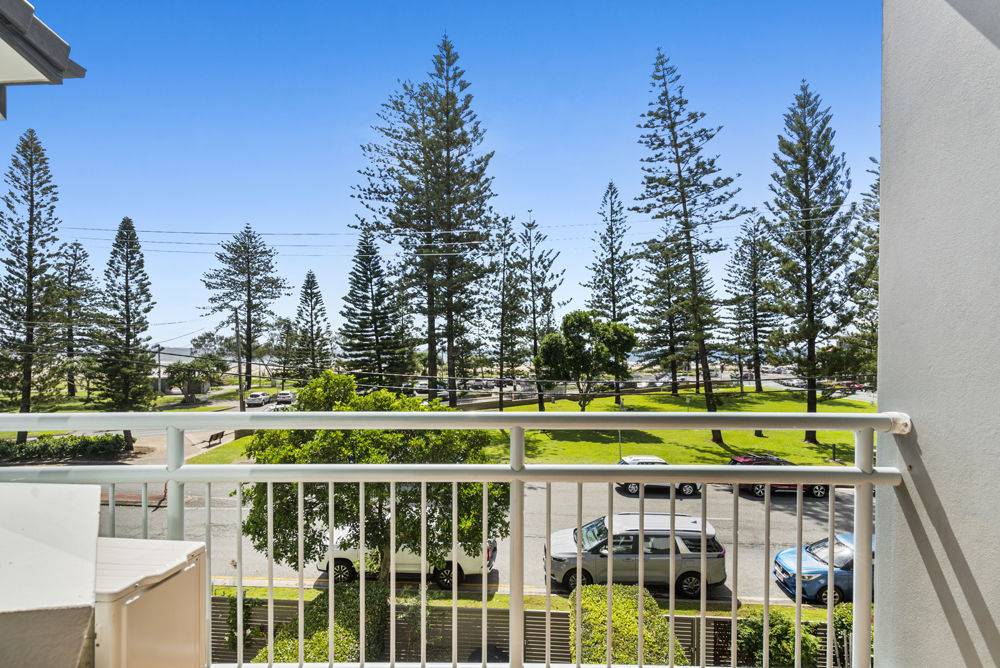 304/92-96 Musgrave Street, COOLANGATTA, QLD 4225