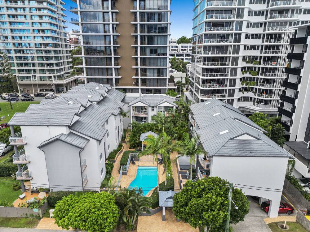 304/92-96 Musgrave Street, COOLANGATTA, QLD 4225