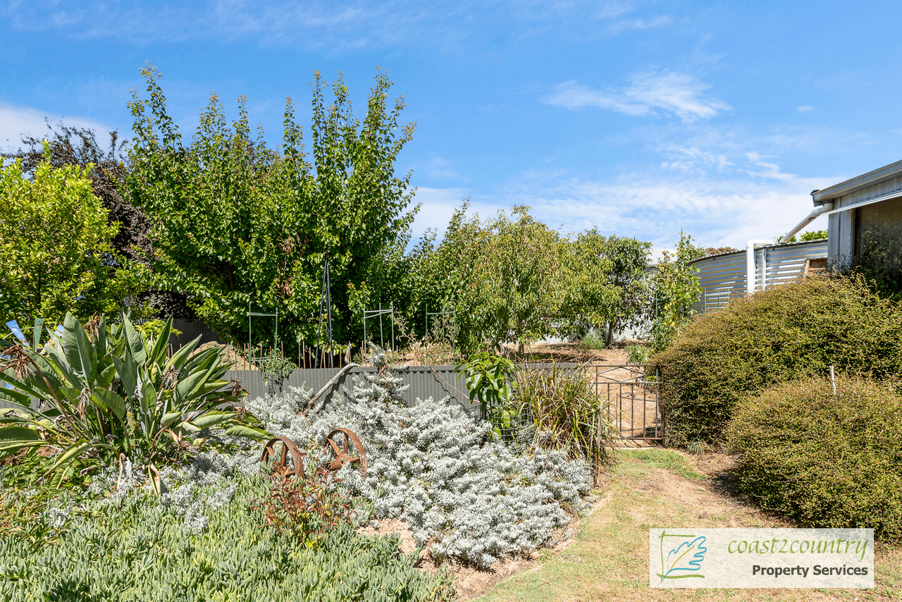 26 Railway Terrace, COONALPYN, SA 5265