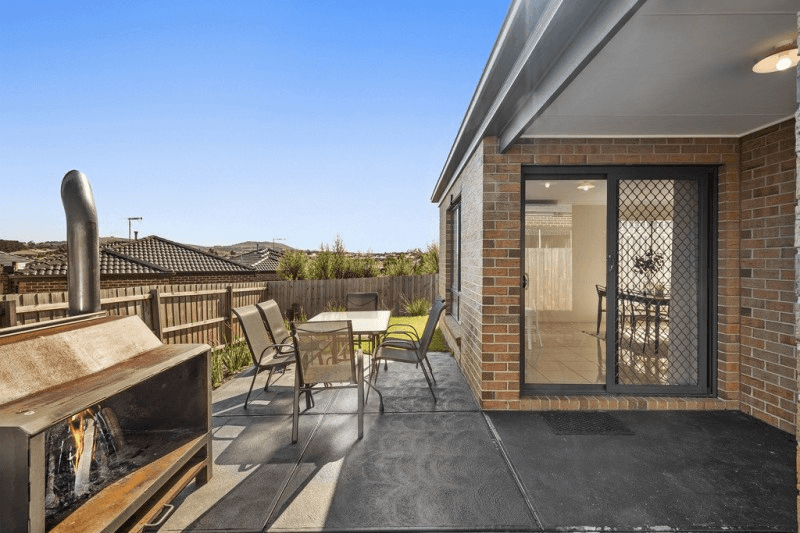 18 Bonnor Street, SUNBURY, VIC 3429