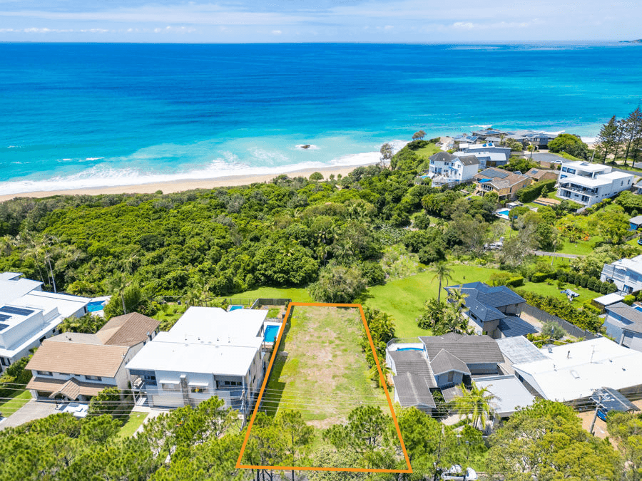 15 Sapphire Crescent, SAPPHIRE BEACH, NSW 2450