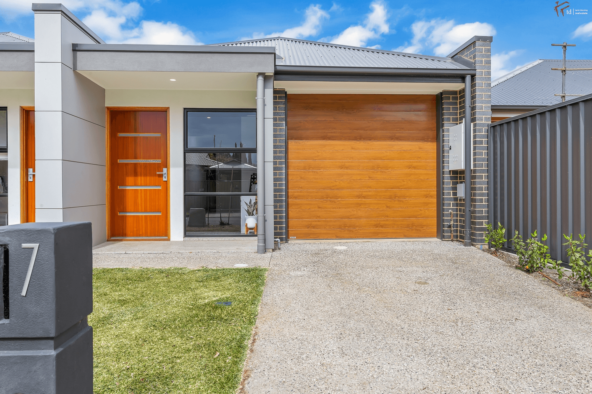 7 Quintal Avenue, MODBURY, SA 5092