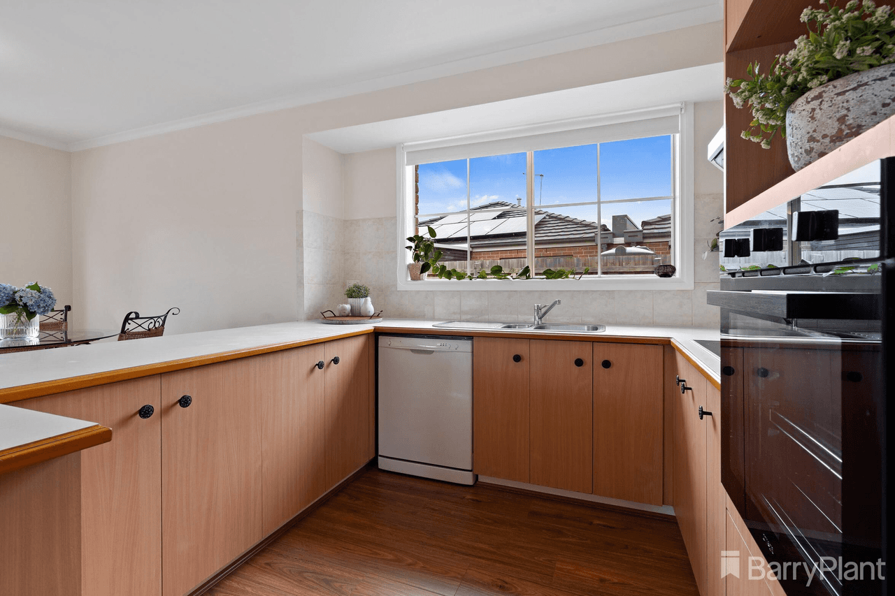 2/12-13 Henty Street, Pakenham, VIC 3810