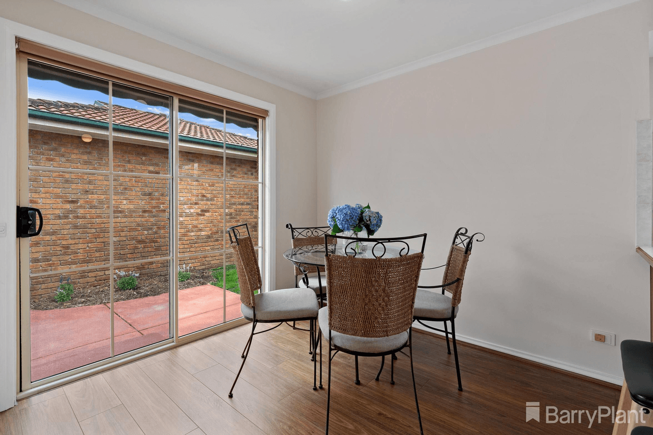 2/12-13 Henty Street, Pakenham, VIC 3810