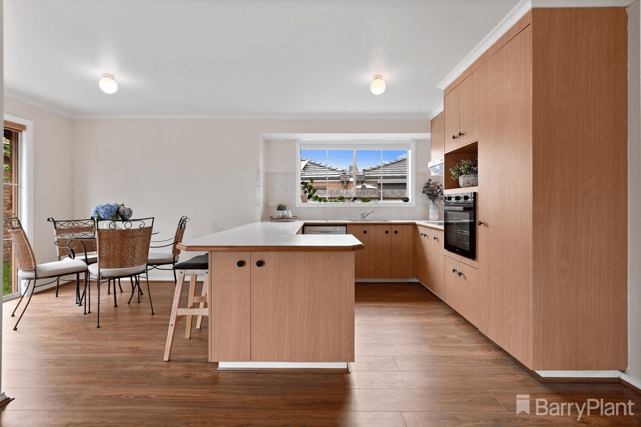 2/12-13 Henty Street, Pakenham, VIC 3810