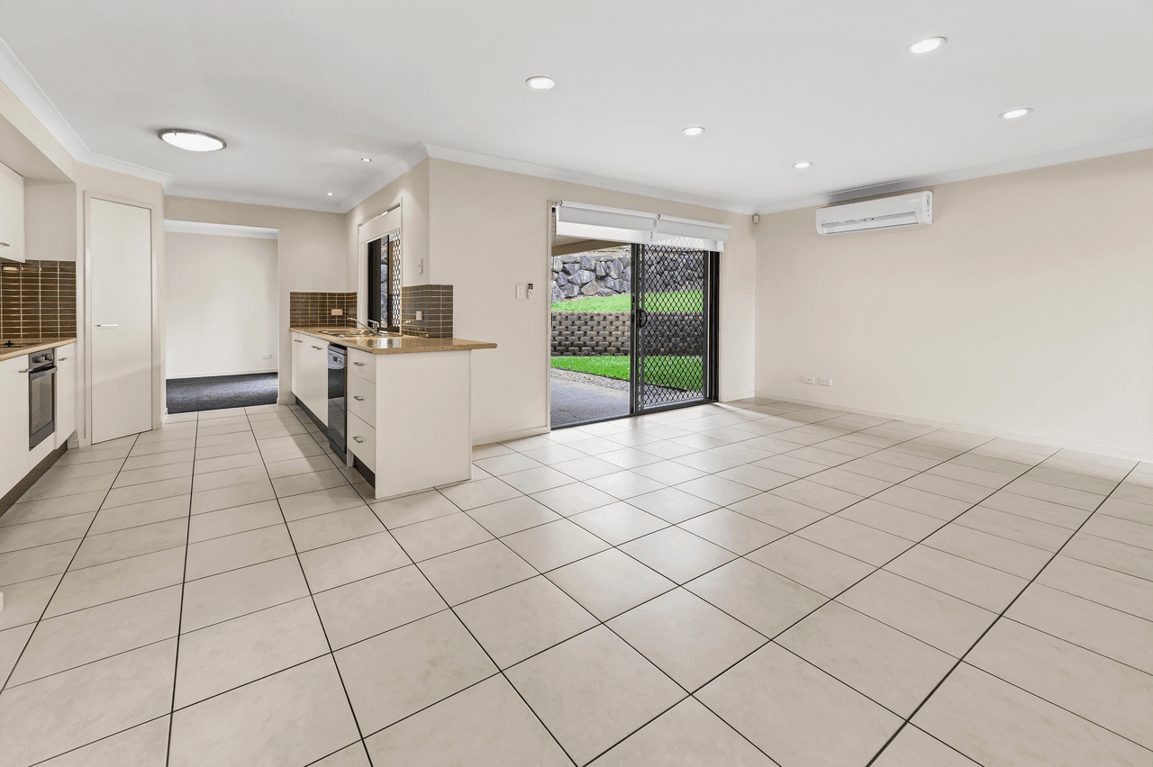 13 Angourie Crescent, PACIFIC PINES, QLD 4211