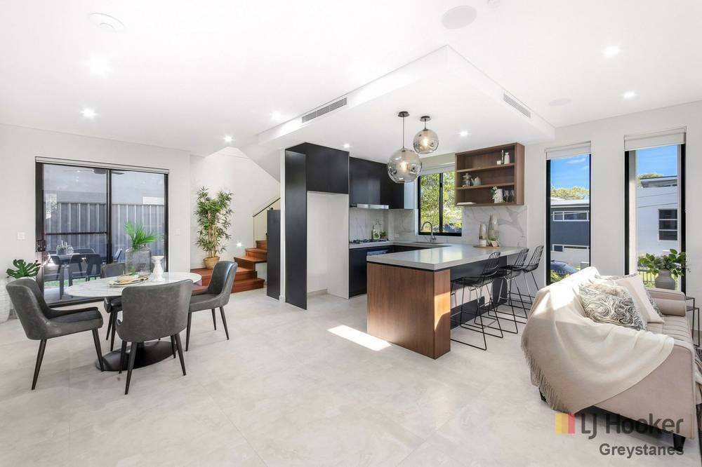 77 Sandra Street, WOODPARK, NSW 2164