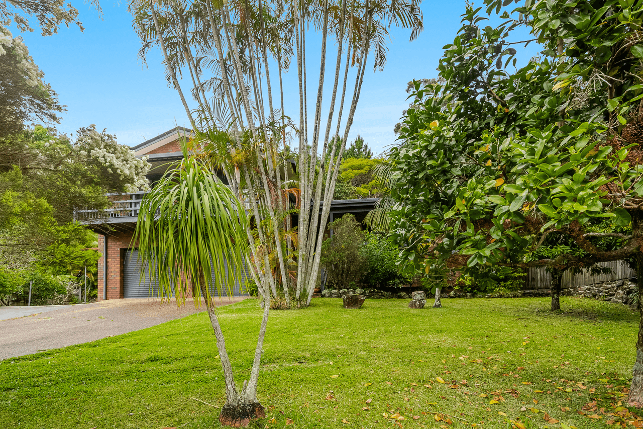 18 Kiyung Court, OCEAN SHORES, NSW 2483