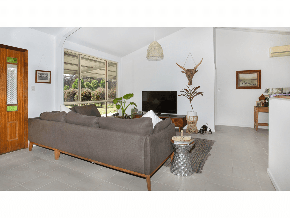 189 Sandridge Road, MITCHELLS ISLAND, NSW 2430